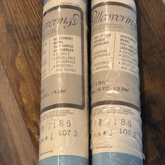 Vintage blue wall covering silver accents RQ 7185 Run #1 Lot 3 size 33 x 20.5” - Picture 7 of 9